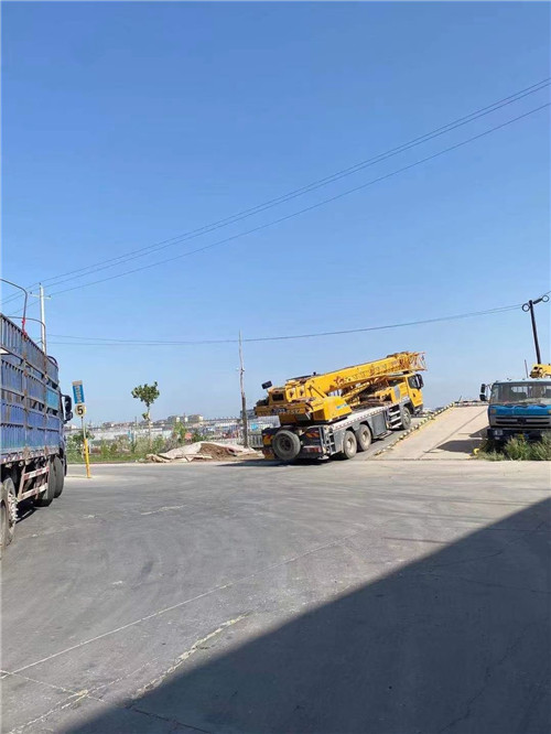 九原区25吨吊车的租赁价格大概是多少？